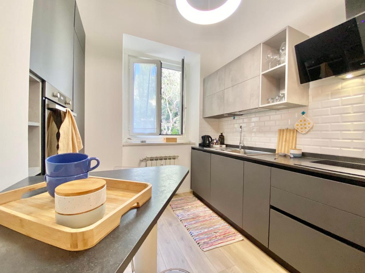 Апартаменты Casaviva-Stylish Trilo With Ac-Shared Pool-Parking Генуя Экстерьер фото